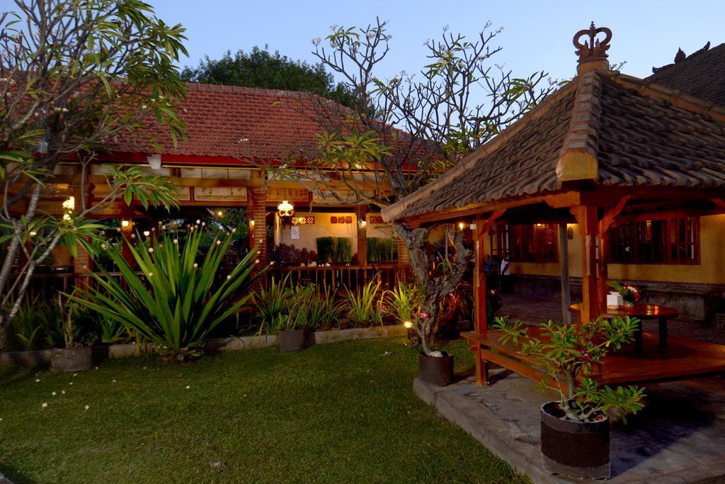 Banyualit Spa 'N Resort Lovina Ngoại thất bức ảnh