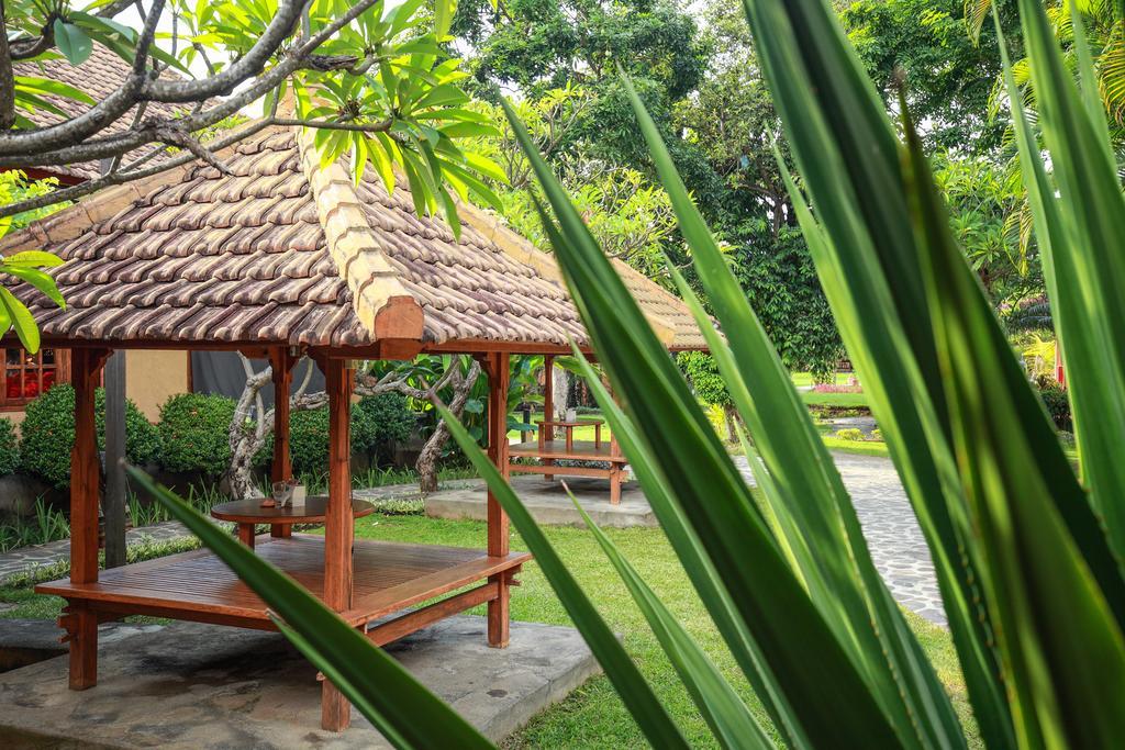 Banyualit Spa 'N Resort Lovina Ngoại thất bức ảnh
